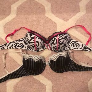 2 Candies 34C bras😍